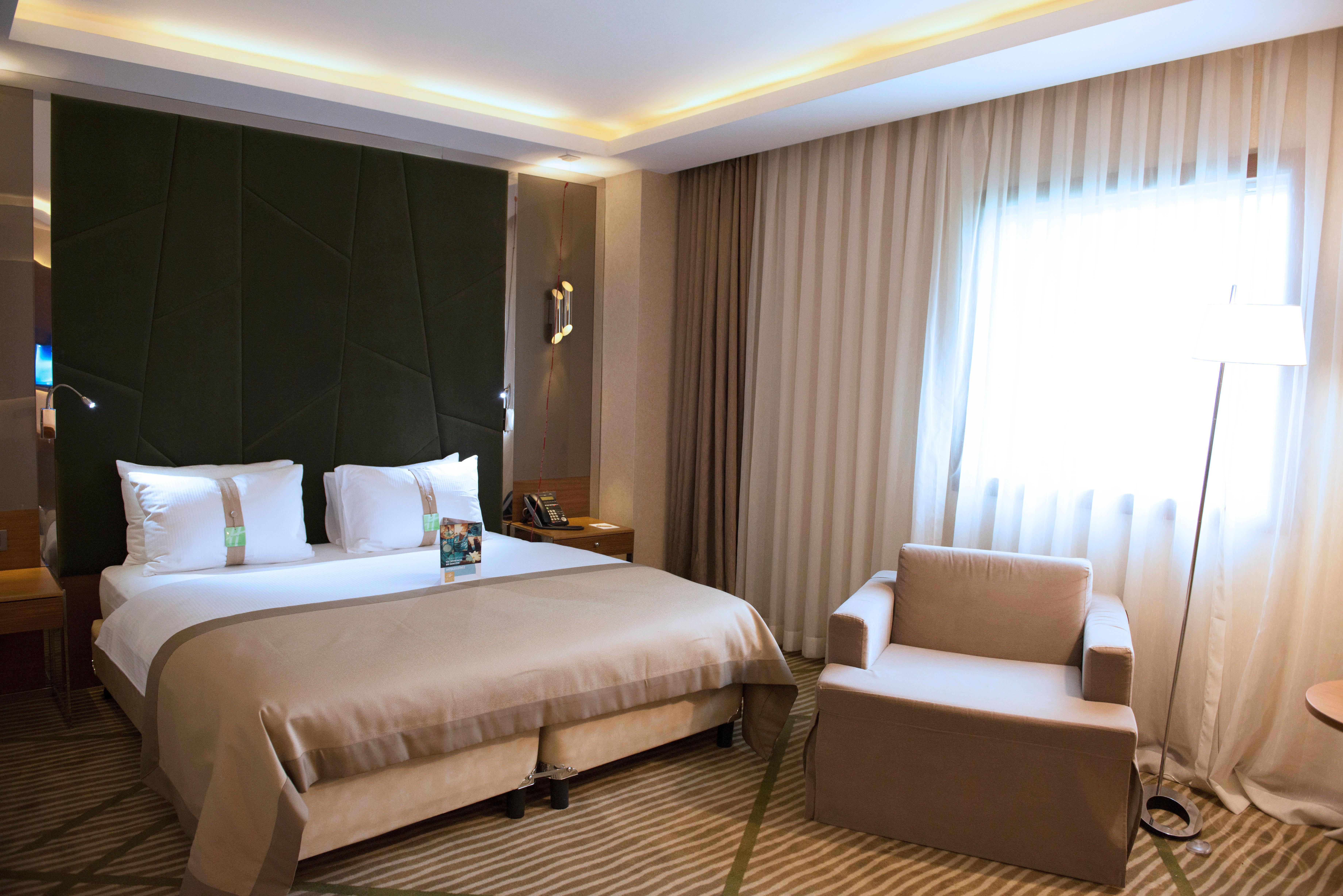 Holiday Inn Gaziantep, an IHG Hotel Buitenkant foto