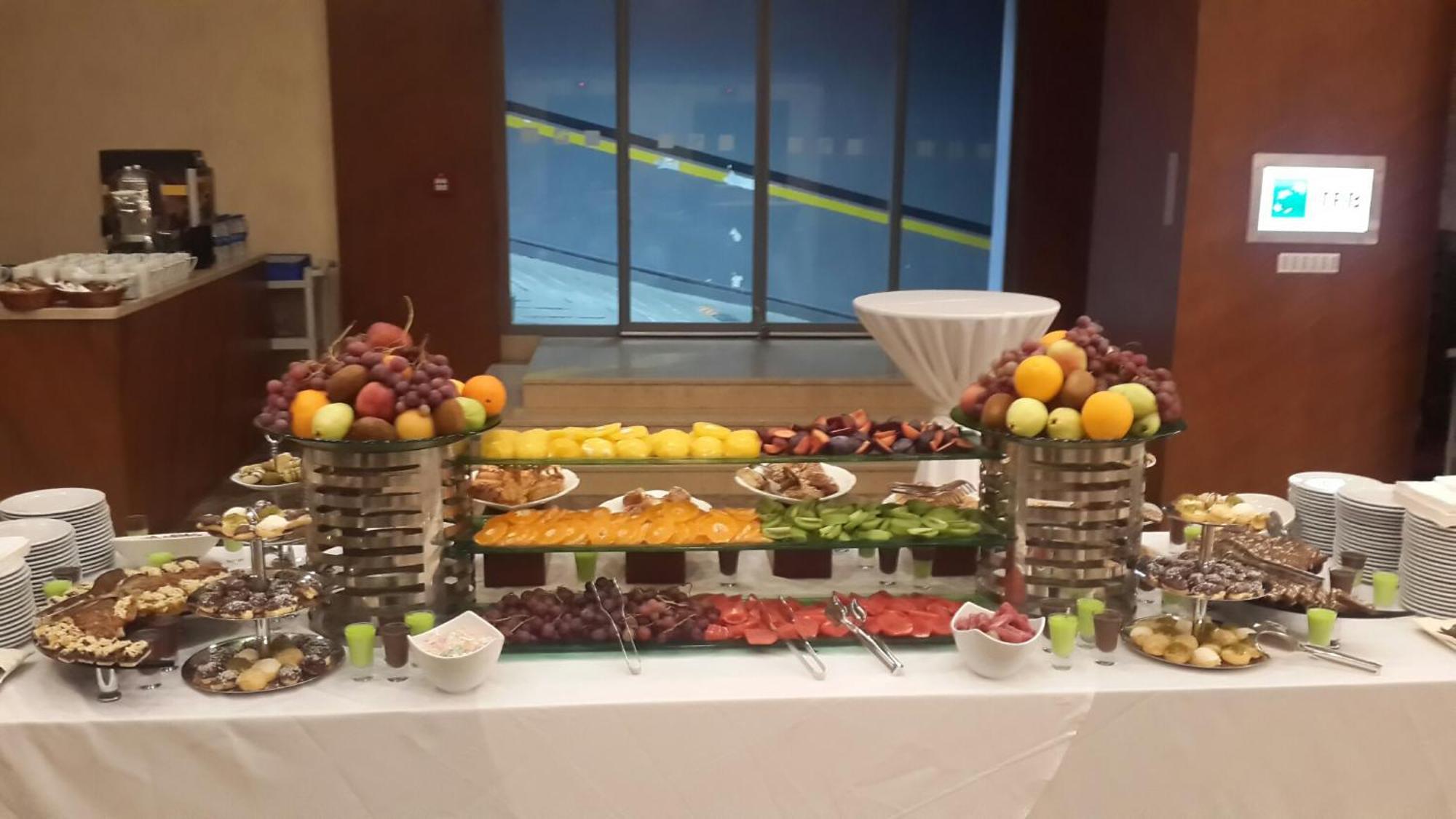 Holiday Inn Gaziantep, an IHG Hotel Buitenkant foto