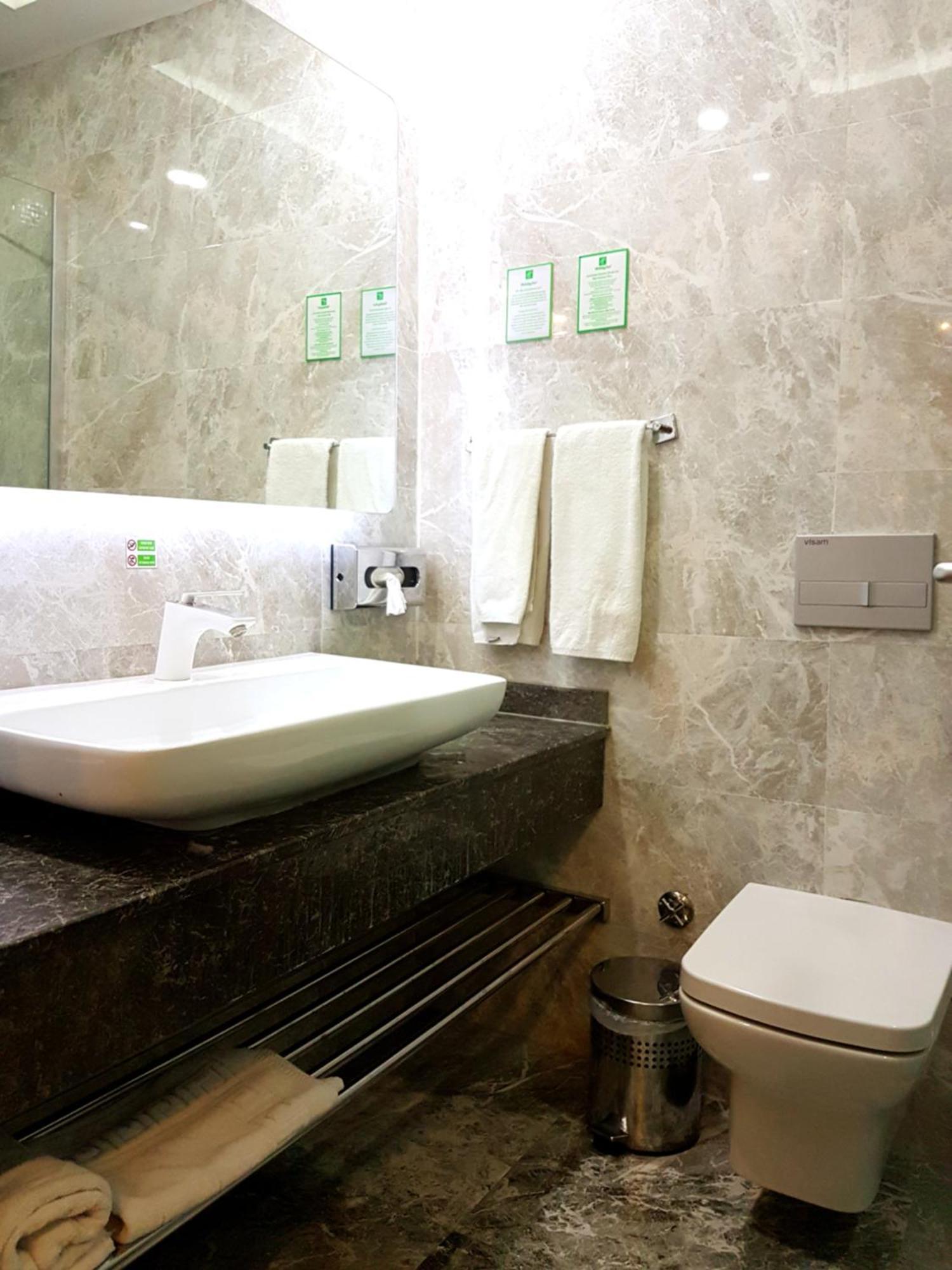 Holiday Inn Gaziantep, an IHG Hotel Buitenkant foto