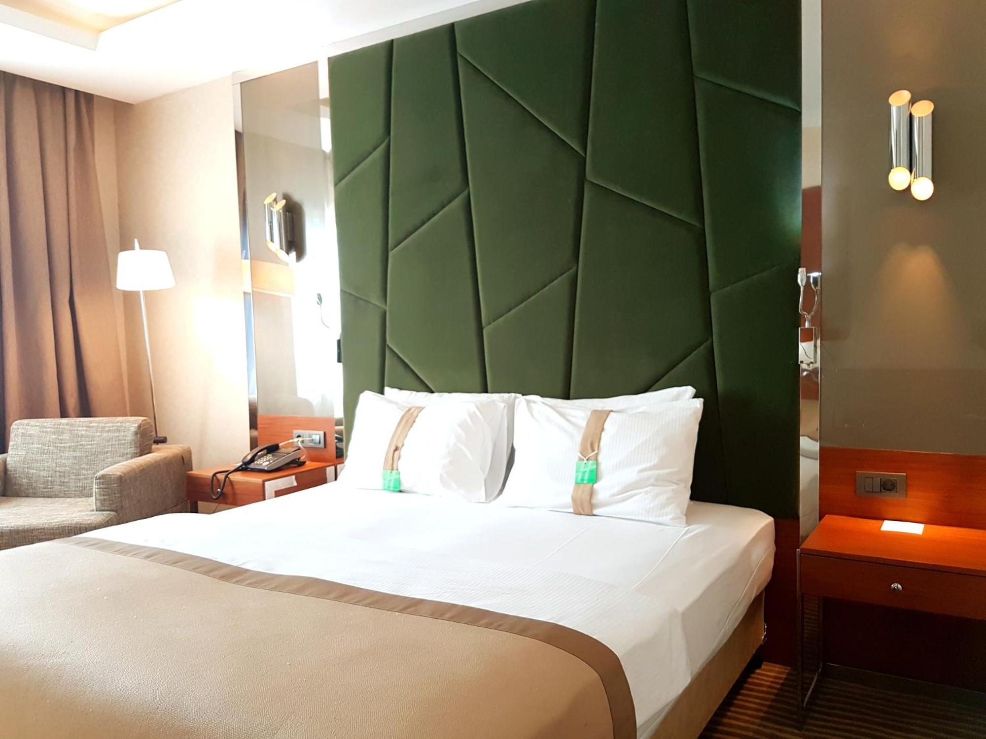 Holiday Inn Gaziantep, an IHG Hotel Buitenkant foto